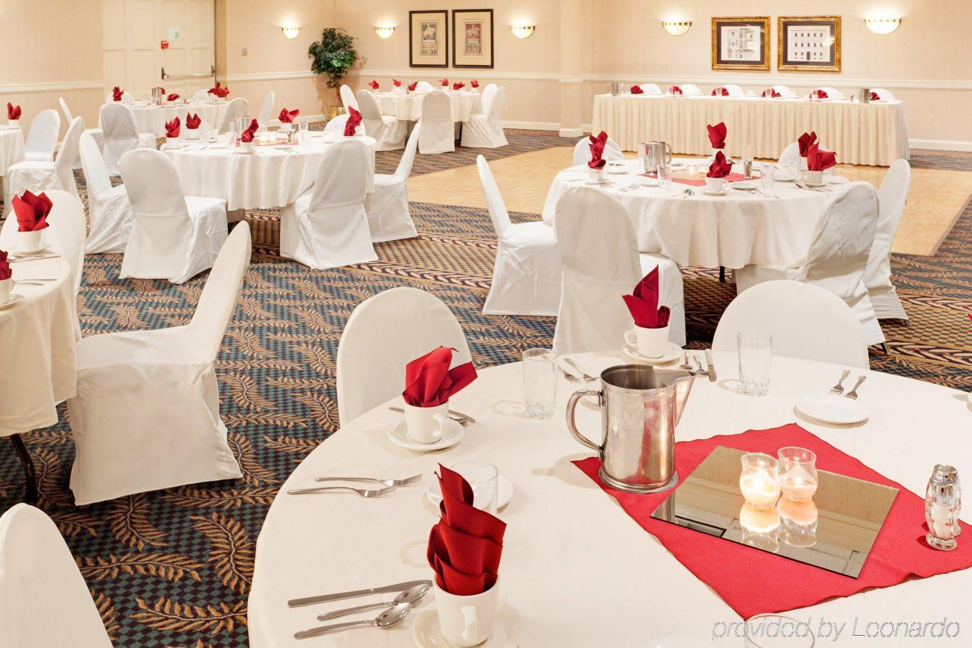 Holiday Inn Johnstown-Gloversville Ресторан фото