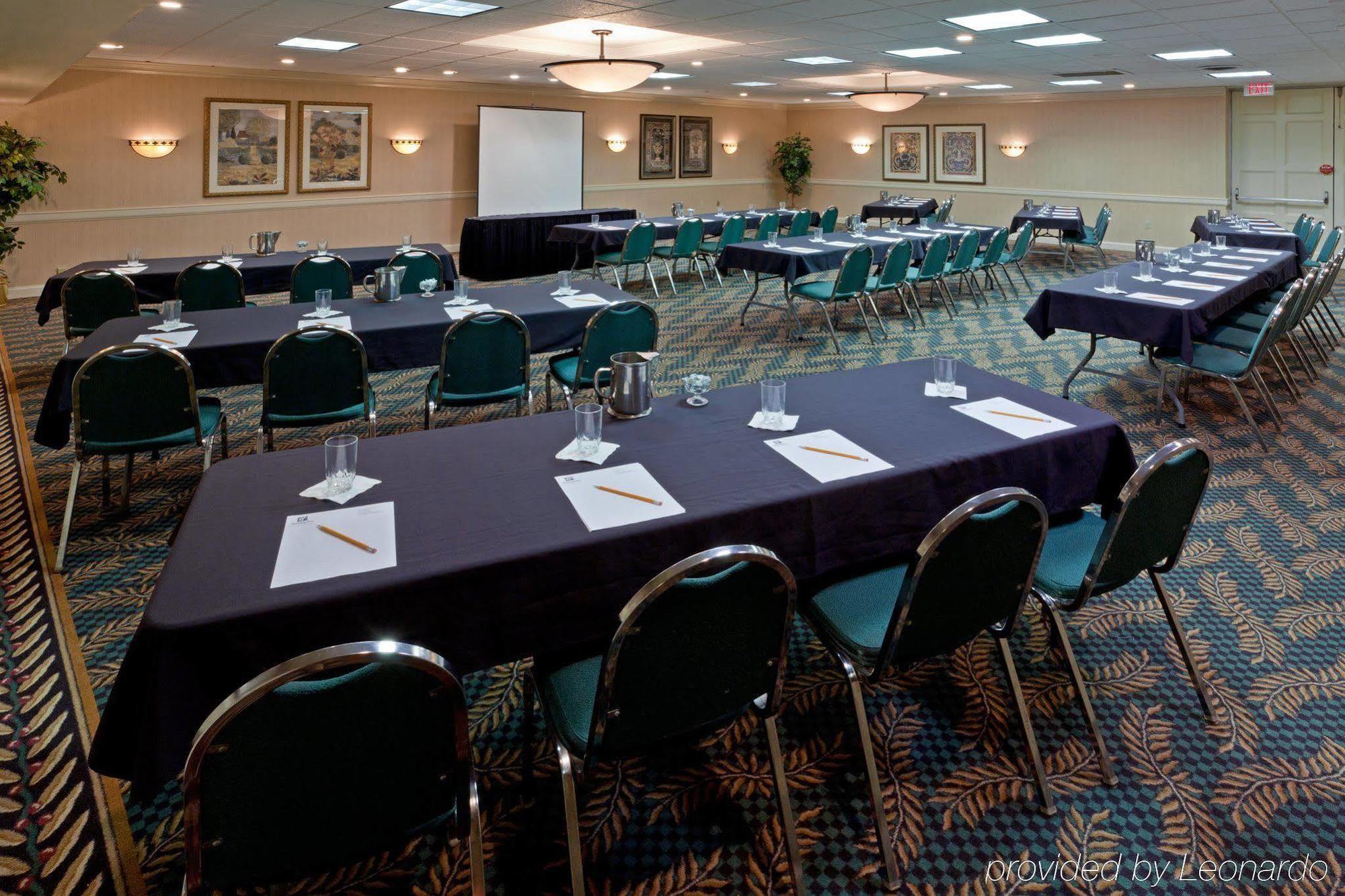 Holiday Inn Johnstown-Gloversville Зручності фото